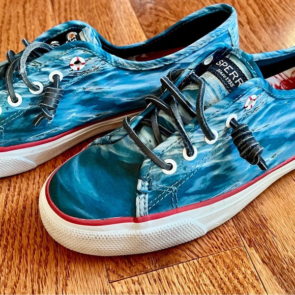 Sperry x JAWS Special Edition Woman’s Blue Ocean Water Print Boat Shoes Size 7 M - Picture 6 of 11